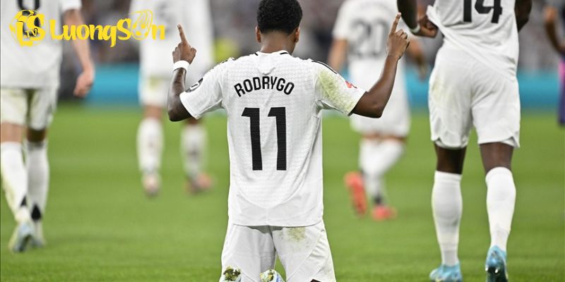 Phong cách và thành tích thi đấu của Rodrygo